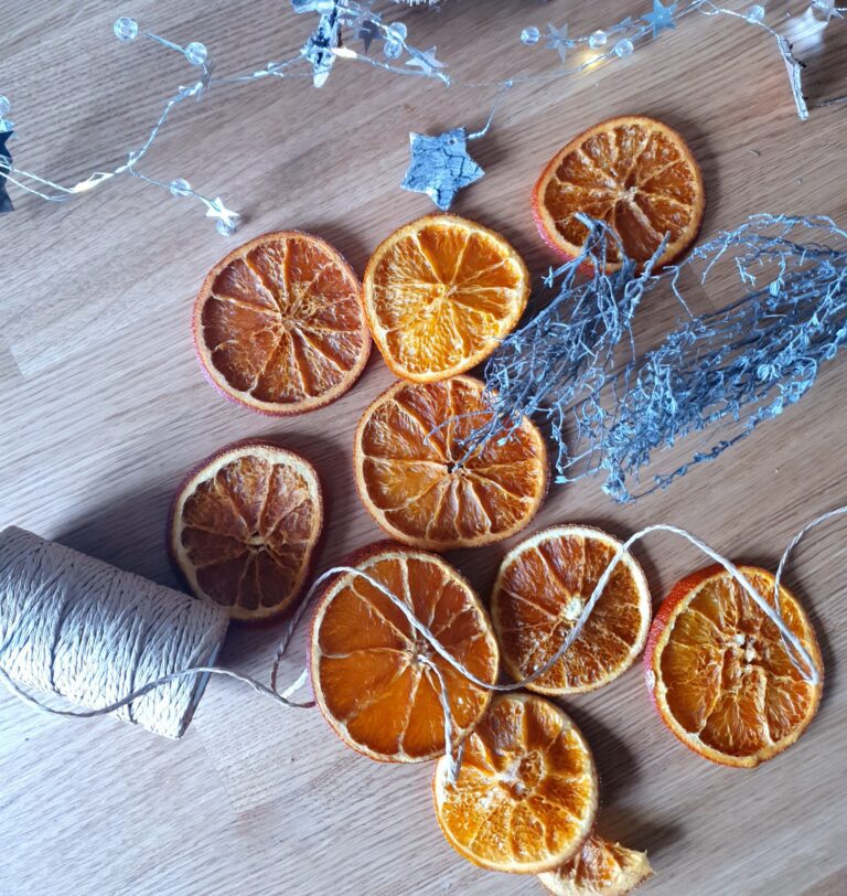 Les Petits Chaudrons - Guirlandes d’orange séchées