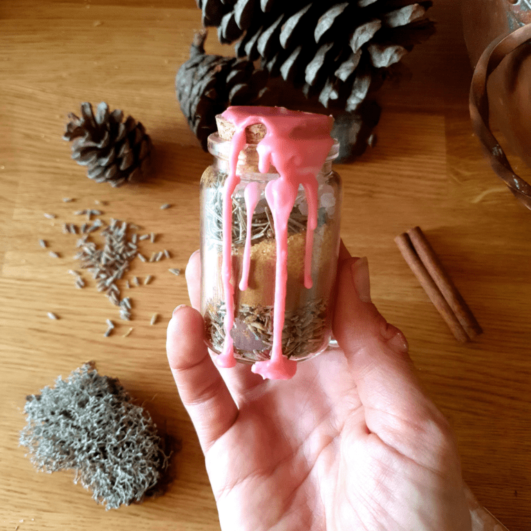 Les Petits Chaudrons - Self love spell jar